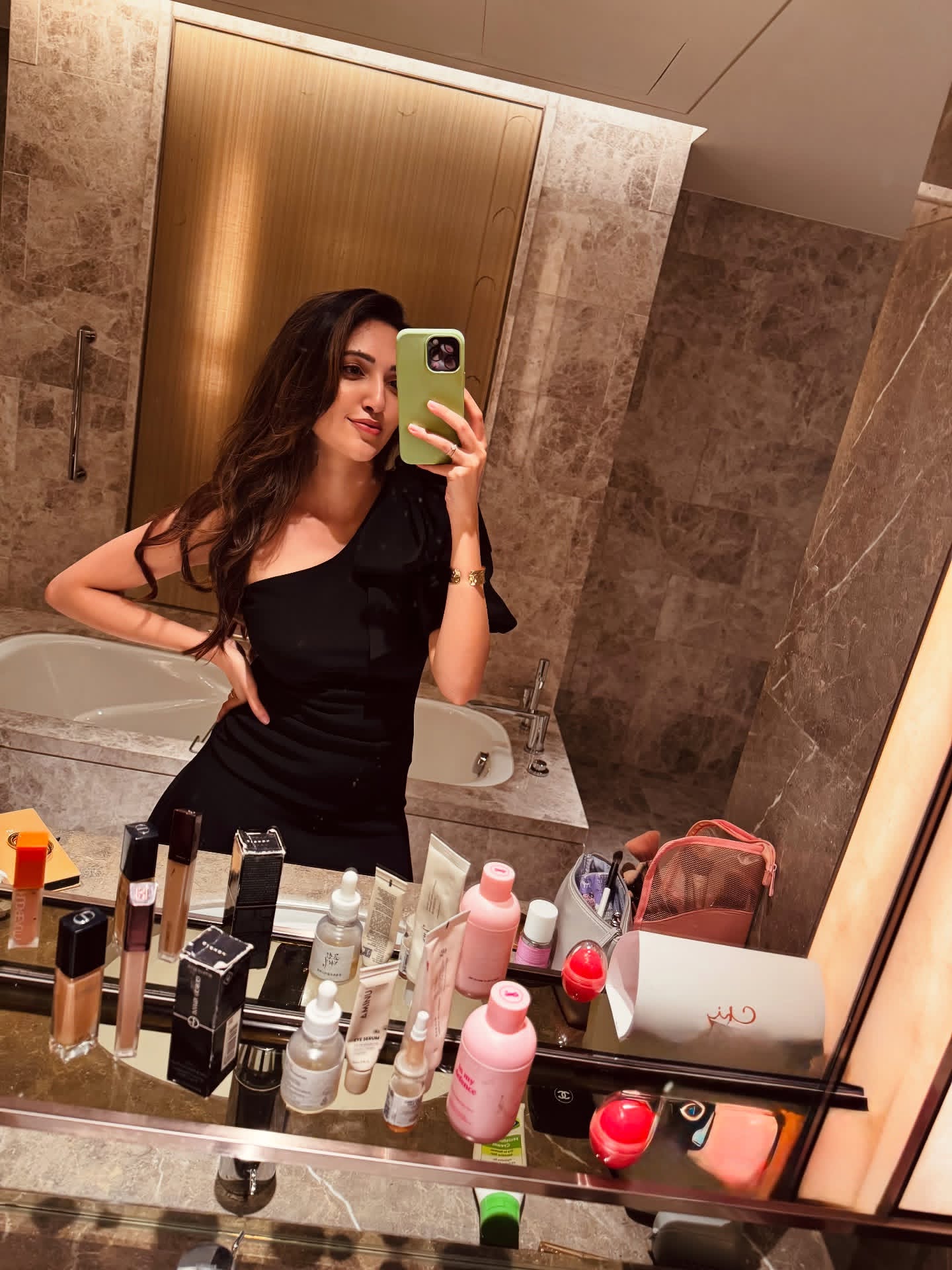 Gvf3f9aa4AEUBJy?format=jpg&name=large