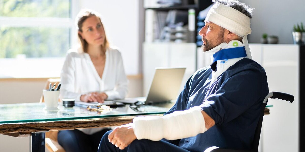An injury changes everything—but you’re not alone.

Our attorneys fight for your rights &amp; help you move forward.

💬 Know what you’re entitled to: bit.ly/4nBAwbn

#personalinjury  #caraccidents #accidentprevention #drivingtips #hullandzimmerman #northdenverlawyers