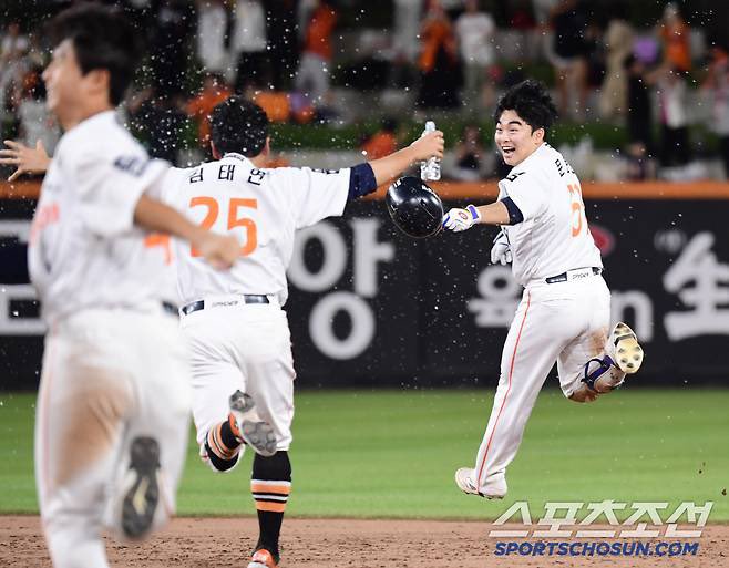 ໊ (@gototroubles) on Twitter photo 