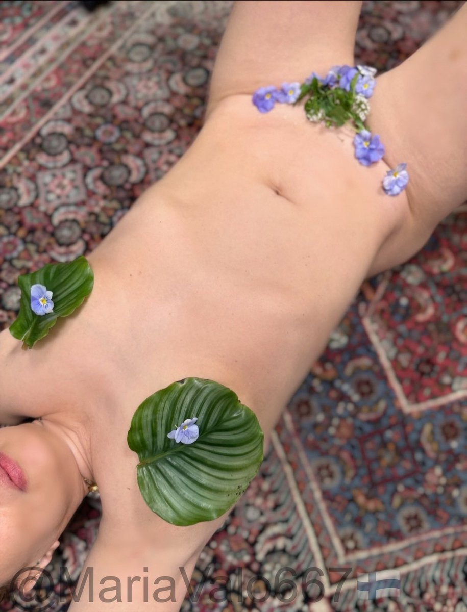 Thirsty Thursday 💦
You’re craving… but not for water.
It’s Me you want—My voice, My power, My control. Sip slow, pay fast.
Hydration looks a lot like obedience today. 💸👄