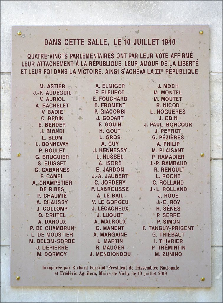 Ce sombre 10 juillet 1940, malgré la pression de Laval et l’armée nazie alors triomphante, 80 parlementaires votèrent contre les pleins pouvoirs à Pétain. Ainsi que ceux du Massilia.

Respect éternel.

Tous voulaient continuer le combat au nom de la République et de la France 🇫🇷