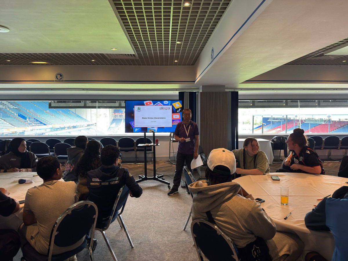 Blackburn Rovers Community Trust (@brfctrust) on Twitter photo 🙌Recently our Neighbourhood Team delivered a community cohesion event for young people from youth organisations across Blackburn with Darwen that included the delivery of educational workshops by partners <a href="/stophateuk/">Stop Hate UK</a> and <a href="/EarlyBreakUK/">Early Break</a>.
🏟️The group finished with a stadium tour 🙌Recently our Neighbourhood Team delivered a community cohesion event for young people from youth organisations across Blackburn with Darwen that included the delivery of educational workshops by partners <a href="/stophateuk/">Stop Hate UK</a> and <a href="/EarlyBreakUK/">Early Break</a>.
🏟️The group finished with a stadium tour