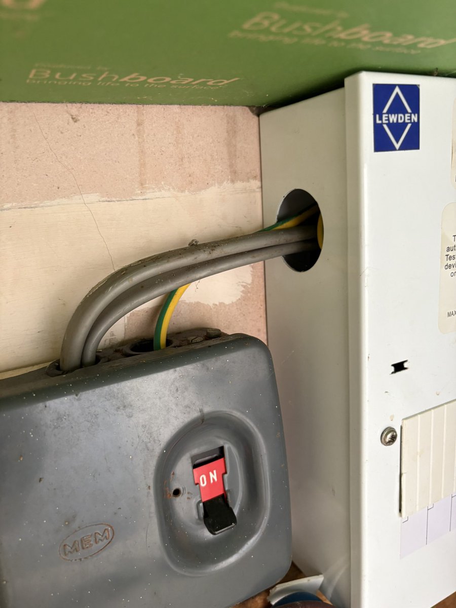 Eicr horrors today. This is one of the worst we have seen in a long time. Landlords relative is an electrician 🤷🏻‍♂️ #eicr #electrical #horrors #safety #landlord #norwich