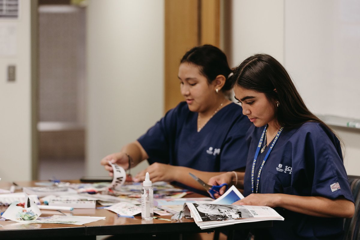 Dorm life, lab work, live worship, and real career insights—all in a few unforgettable days.
Royal Academy welcomed 160+ students this summer for hands-on learning and Christ-centered mentorship.
Read their journey: bethel.edu/news/articles/…