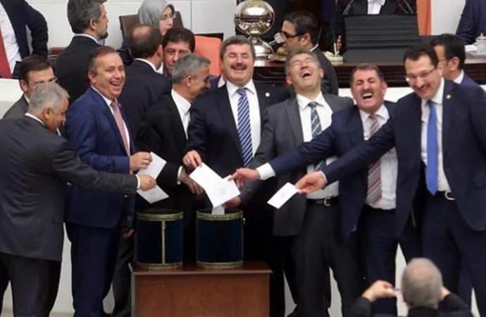 Hepsi aynı değil mi?