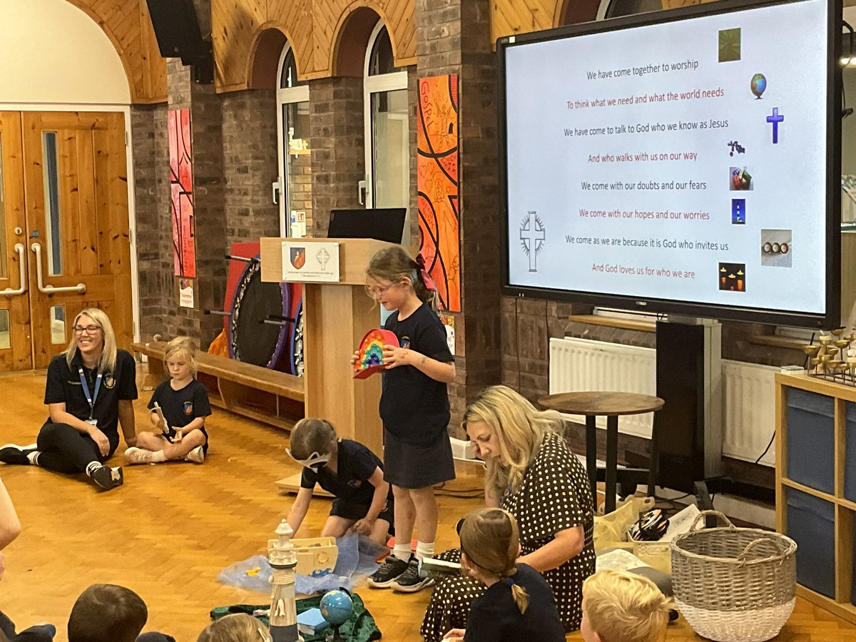 davenhamcofe's tweet image. EYFS were amazing at their first Family Service. They worked with Mrs Hyslop to retell the story of Noah’s Ark. #gathering #worshiptogether
