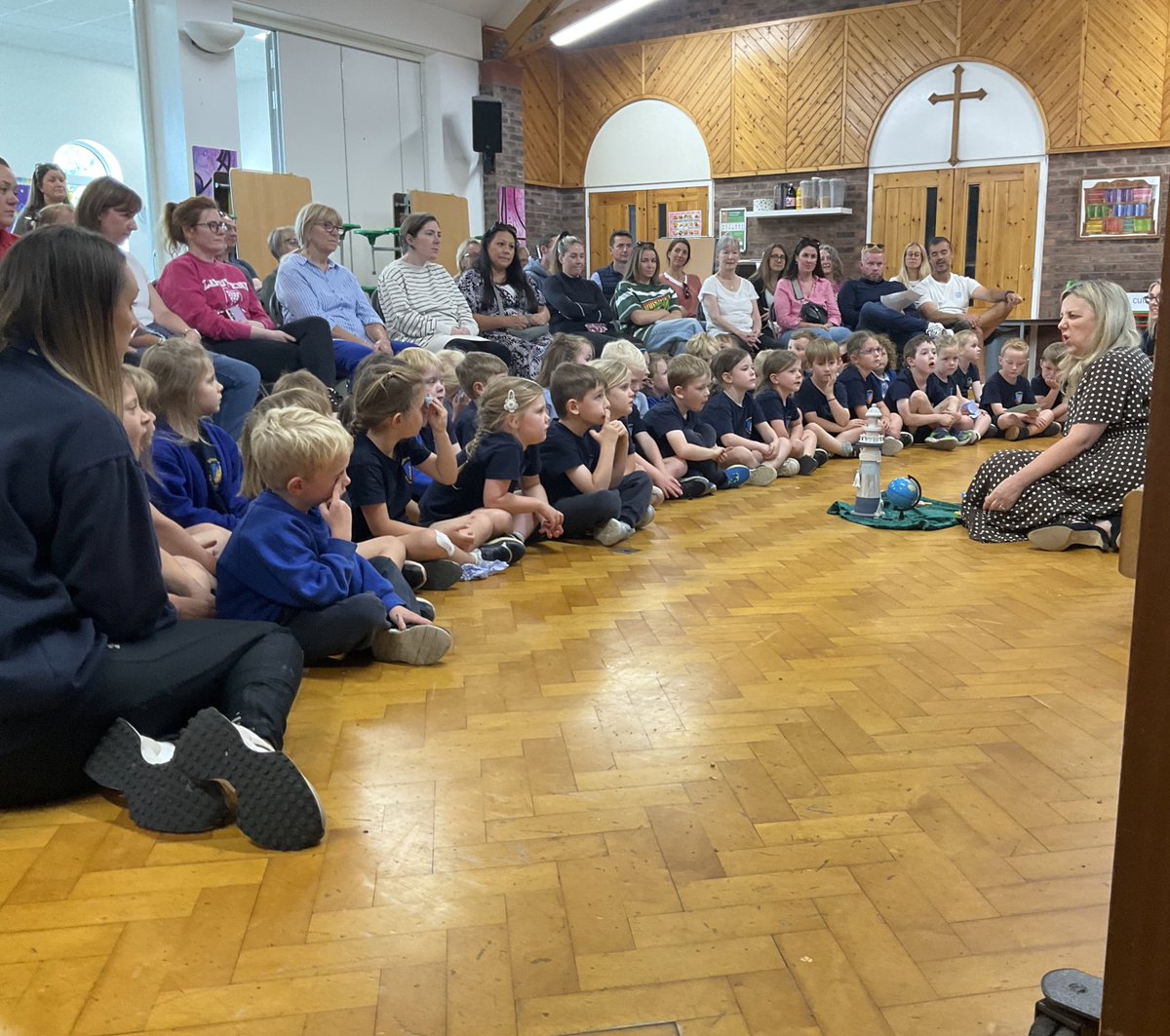 davenhamcofe's tweet image. EYFS were amazing at their first Family Service. They worked with Mrs Hyslop to retell the story of Noah’s Ark. #gathering #worshiptogether