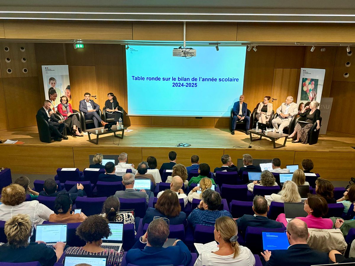 📌Séminaire des cadres du rectorat à la <a href="/BNUStrasbourg/">BNU</a>

L’occasion de dresser le bilan de l’année passée et d’aborder les perspectives pour l’année à venir autour d’enjeux majeurs comme :

➡️ L'égalité filles-garçons
➡️ La prévention des discriminations
➡️ L’alliance éducative