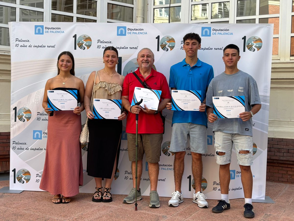 ClubFujisan Palencia (@fujisanpalencia) on Twitter photo Hoy, jueves 10 de julio, se han entregado las becas para deportistas individuales de la Diputación de Palencia y š šš„š®š¦š§šØš¬ del <a href="/FujisanPalencia/">ClubFujisan Palencia</a> han resultado becados por ellas.
ā¼ļøšš”šš¢š„šššØšš”š š š§š¢šš¢š¦ā¼ļø
šš„š Hoy, jueves 10 de julio, se han entregado las becas para deportistas individuales de la Diputación de Palencia y š šš„š®š¦š§šØš¬ del <a href="/FujisanPalencia/">ClubFujisan Palencia</a> han resultado becados por ellas.
ā¼ļøšš”šš¢š„šššØšš”š š š§š¢šš¢š¦ā¼ļø
šš„š