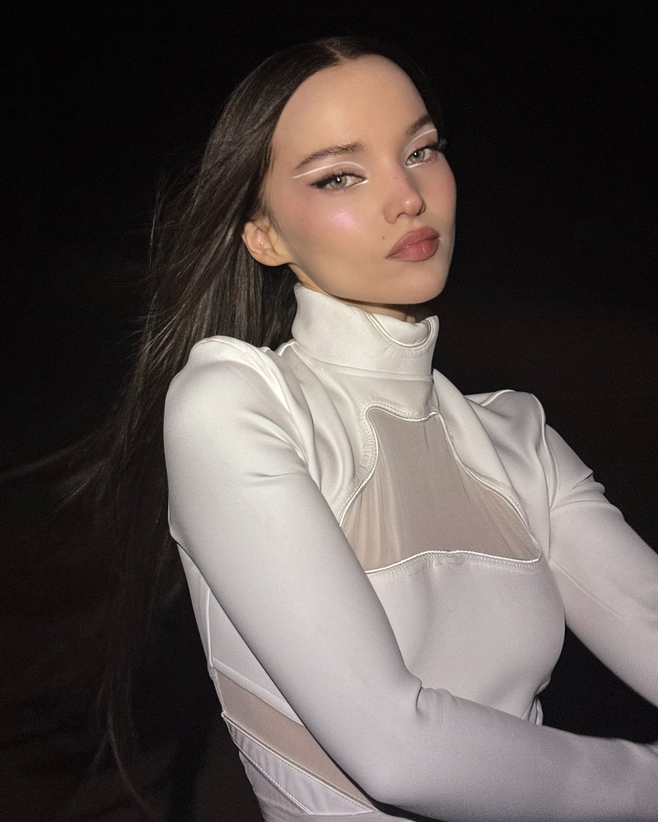 📲 | <a href="/DoveCameron/">Dove Cameron</a> en el Instagram de Kale Teter