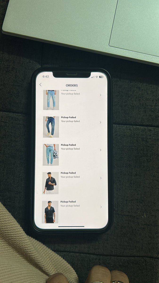 Anerivala's tweet photo. @snitchindia my order number is 50344797  I haven’t get any updated status on my order list.And pickup person updated status manual like quality check failed. I want update ASAP .Some items has been already picked up still i see is pickup up failed. https://t.co/fEVSbymuXn