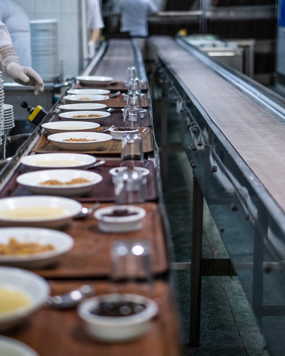 LaborFinders's tweet image. ☀️ Hospitality jobs are open now — no experience required and pay you can count on. Apply today and earn this week.

Let’s Get to Work in Hospitality. 🔗 laborfinders.com/summer-hospita… 

#SummerJobs #HospitalityHiring #GetHiredFast #DailyPayJobs #LaborFinders