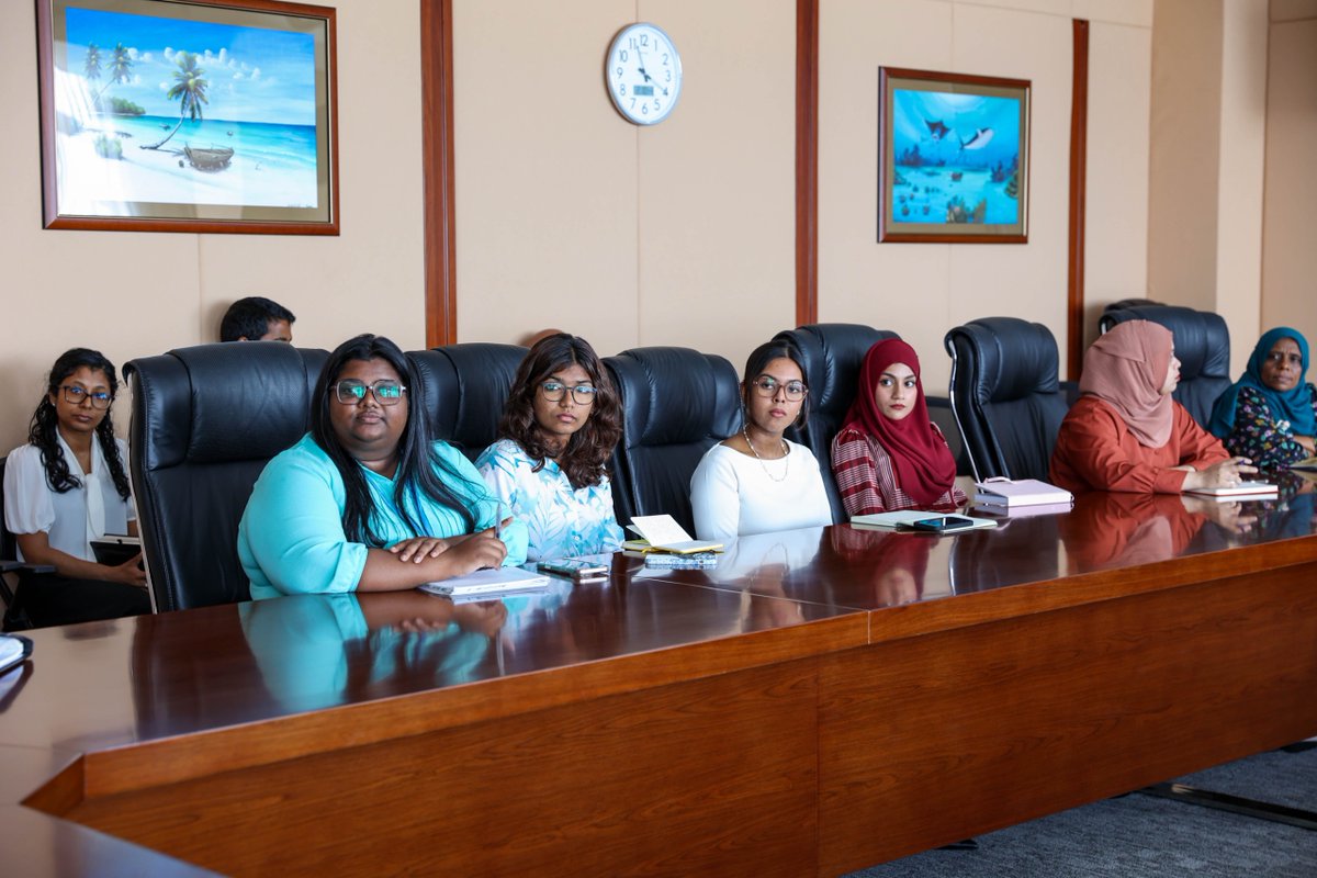 MoFAmv's tweet image. How to… Series of #FOSIM held its 6th session - “How to Draft Press Statements and Press Releases" conducted by Joint Secretary Mariyam Midhfa Naeem. The session provided insights and techniques to release effective press statements and press releases.