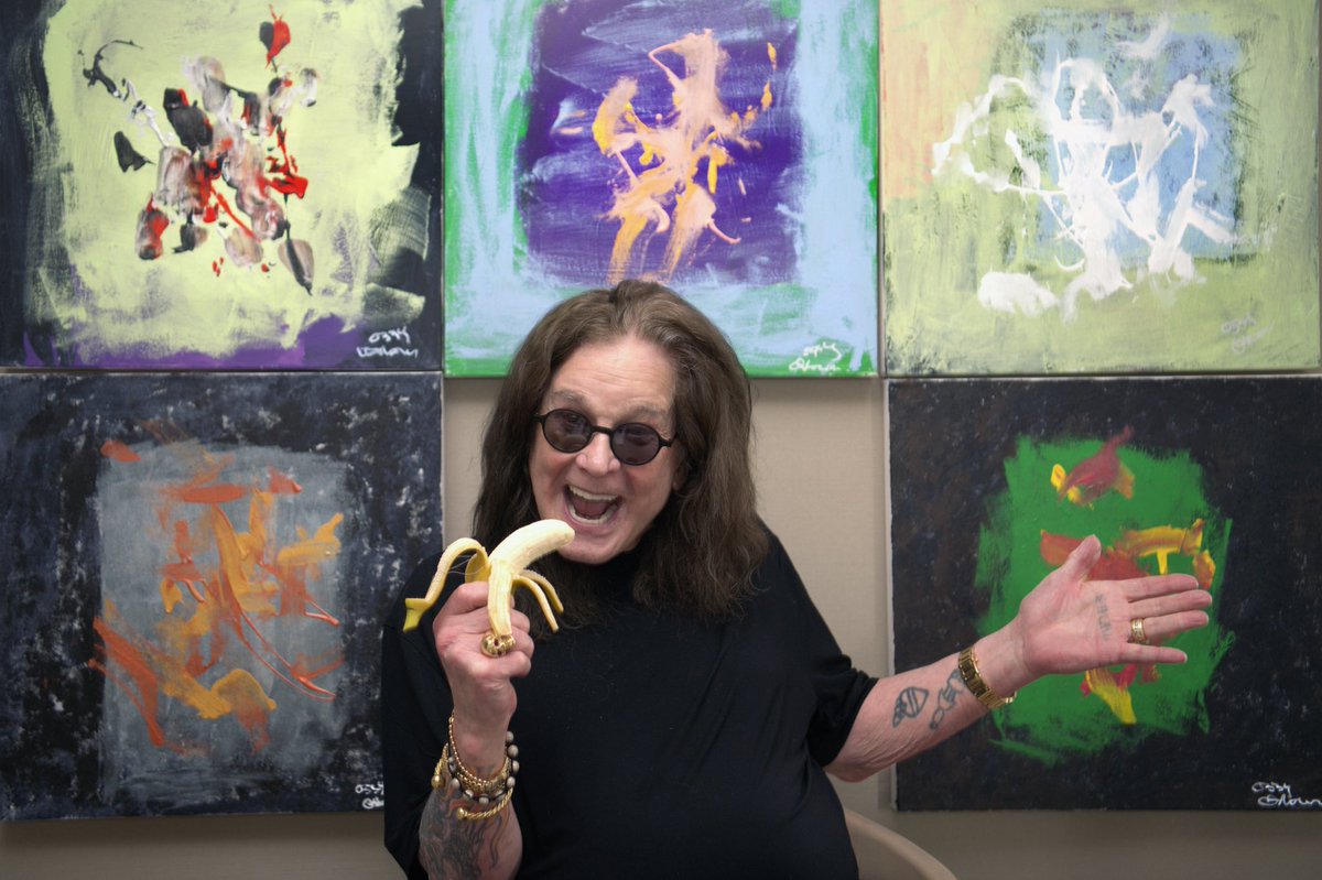 SaveTheChimps's tweet image. None other than @OzzyOsbourne collaborated with ape artists at the sanctuary on a collection of 5 abstract paintings to raise funds for Save the Chimps! Place your bid now at Omega Auctions – closes July 17! Link to the Auction in Bio! 🎸🎨 #ozzyosbourne #BackToTheBeginning