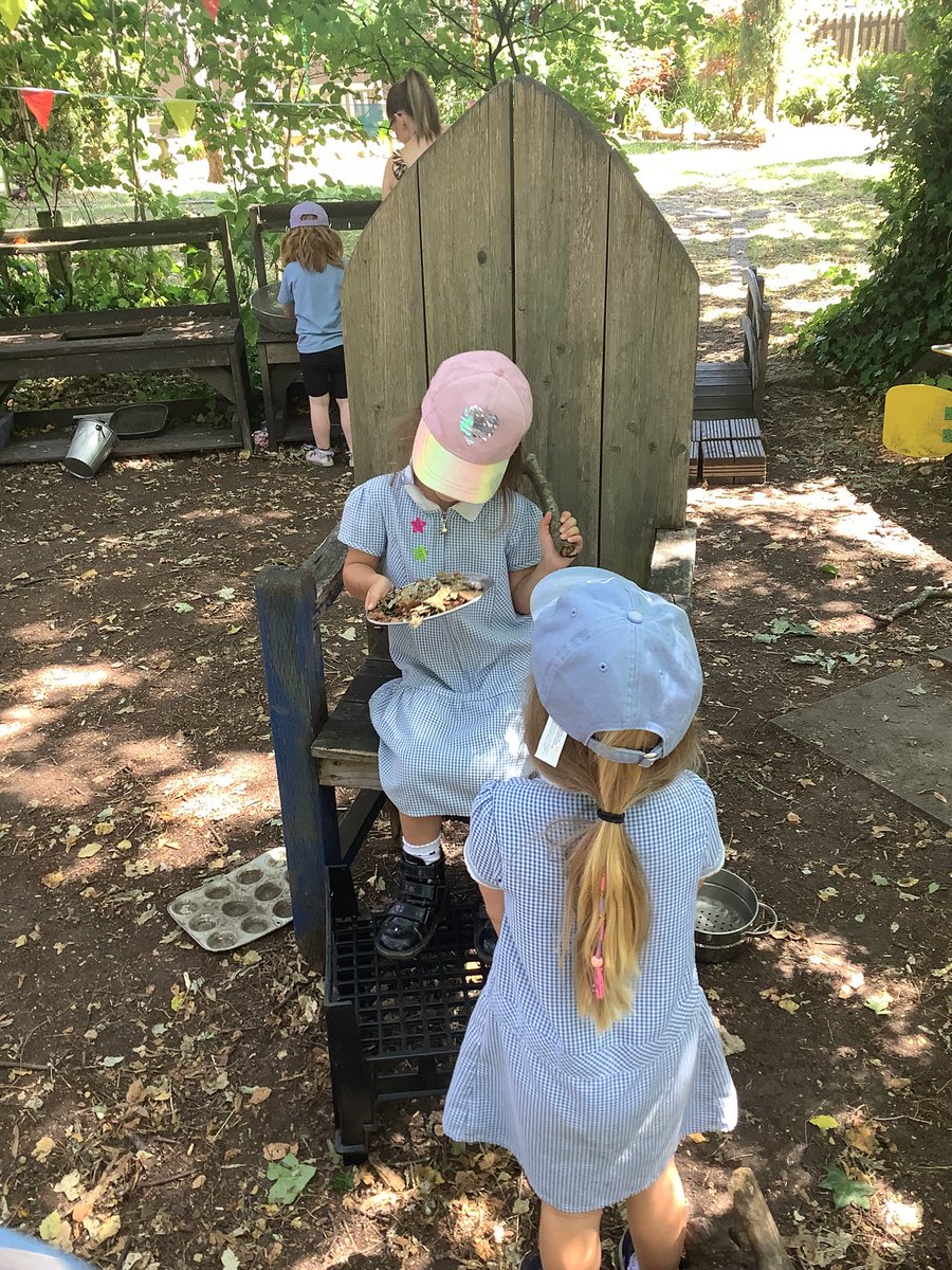 OurLadyoftheWayside tweet media