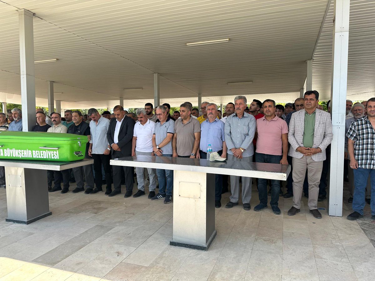 Önceki dönem İl Başkanlarımızdan Bülent AVŞAR’ın amcası Mahmut AVŞAR’ın cenazesine İlçe Başkan Yardımcımız Kürşat ÖZZAPÇI katılım sağladı. Merhuma Allahtan rahmet yakınlarına başsağlığı diliyoruz.