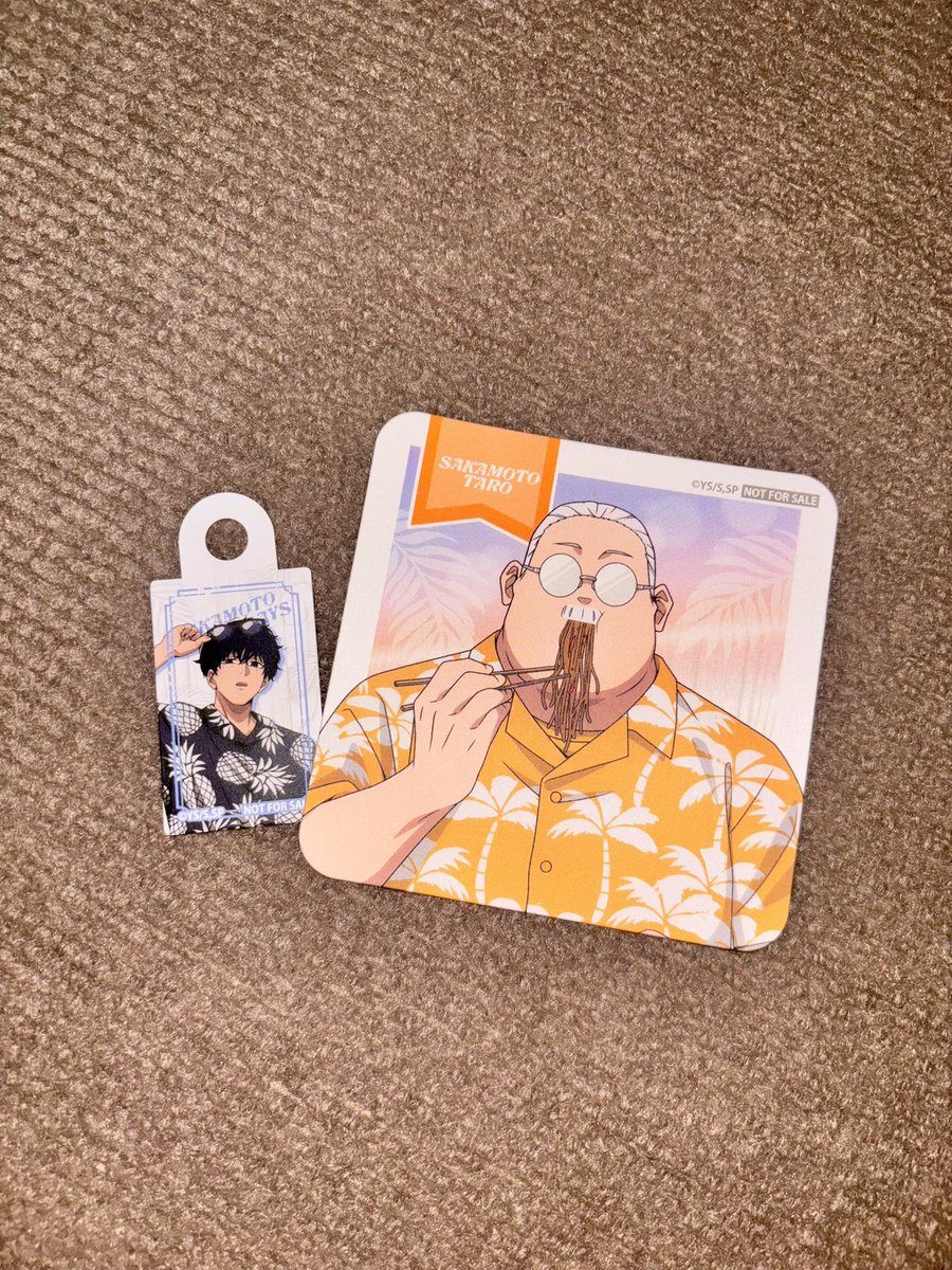 사카데이 콜카 왔어요>< 진짜 제가 제일 갖고 싶었던 생일 브로마이드..다른 기타 등등 품절 이슈나서 진짜 눈물 훔쳤어요..제가 할 수 있는 거라곤 음료뿐이었지만 그래도 사카모토 나와서 ㅋㅋ 좋네요 귀엽다🤭💕 테이크아웃으로 와가지구 제대로 못즐겨서 아쉽지만 다음 팝업 기다릴게요!