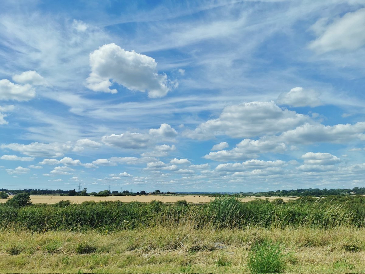 Jack March Photography📸 (@jacksweatherch1) on Twitter photo Cumulus clouds with high cloud this afternoon in Nottinghamshire
<a href="/StormHour/">#StormHour</a> <a href="/ThePhotoHour/">#ThePhotoHour</a> #loveukweather Cumulus clouds with high cloud this afternoon in Nottinghamshire
<a href="/StormHour/">#StormHour</a> <a href="/ThePhotoHour/">#ThePhotoHour</a> #loveukweather