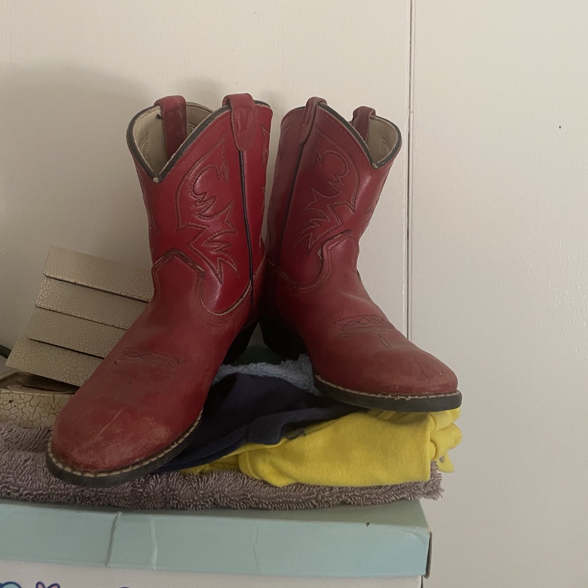 BrianJReisinger's tweet image. Got my first pair of boots when I was 3, and yes my mom still has them saved