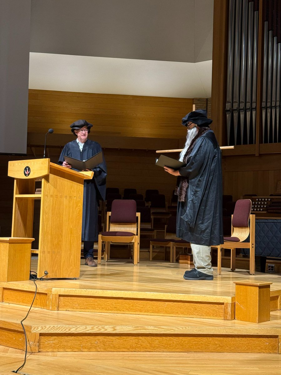 Calvin_Uni's tweet image. Happy Birthday, John Calvin! 🎉 You’re looking pretty good for 516. 🥳🎂
Here’s to the legacy that sparked 150 years (and counting) of Calvin University. #JohnCalvin #CalvinUniversity #Calvin150