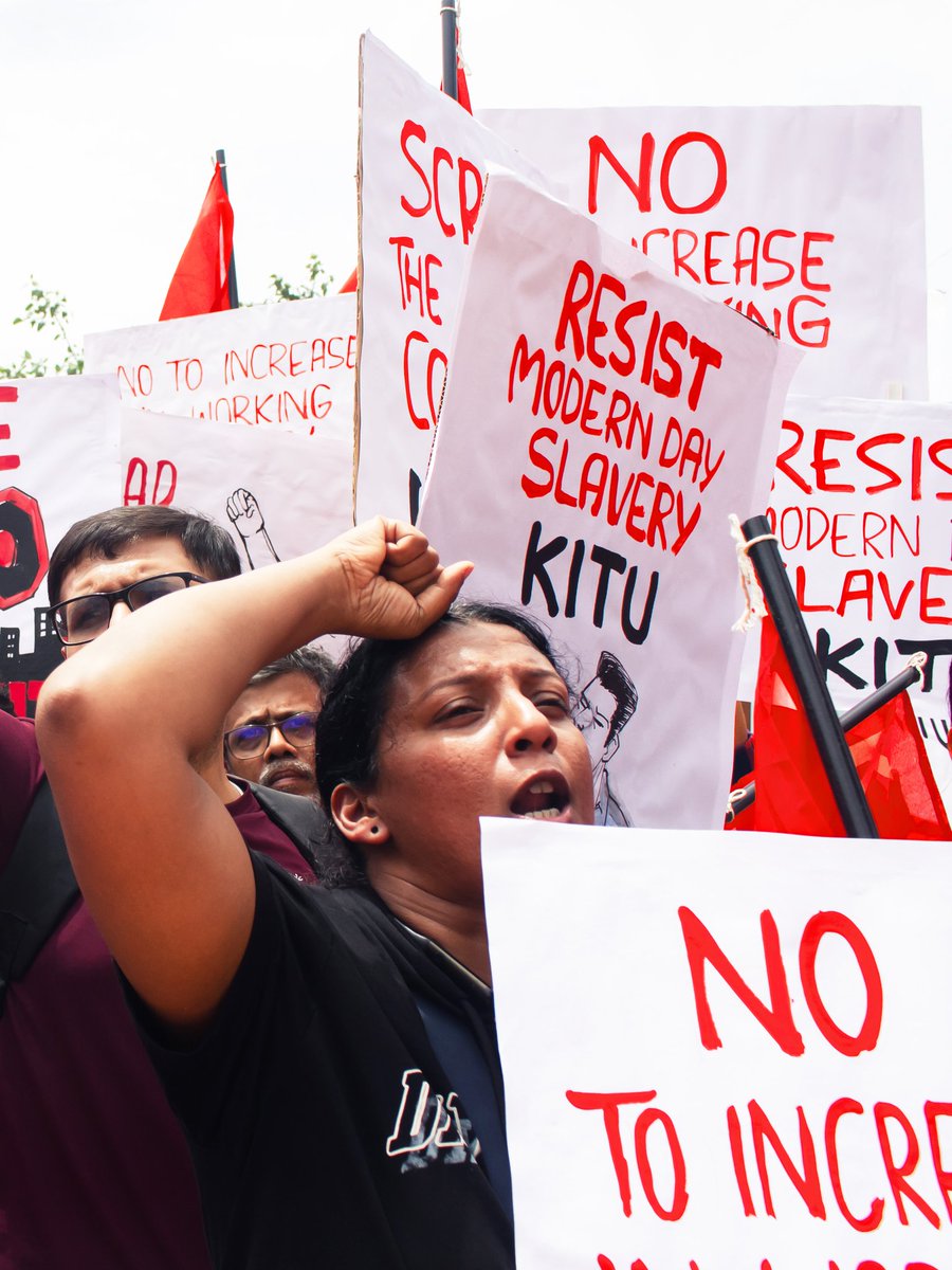 kitu_hq's tweet image. IT employees hit the Bangalore streets under the banner of Karnataka State IT/ITeS Employees Union (KITU) in support of General Strike.
Scrap the Labour Codes Now !
No to Increase in Working Hours !
#GeneralStrike Resist #12hrWorkDay