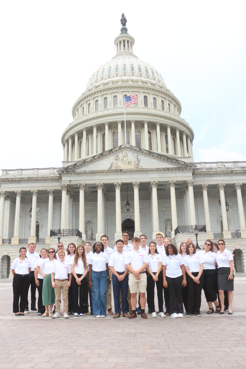 AZTeenReps's tweet image. Day Three in D.C.
The teens met Senator @tedcruz, as well as stopping by Arizona Congressmen Biggs, Schweikert, and Ciscomani's office! 🔥