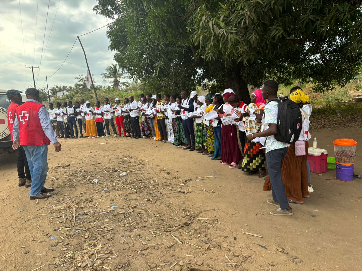 44 anos de cuidado e presença junto de quem mais precisa.
Hoje, em Metuge, Cabo Delgado:
- Plantámos esperança com árvores;
- Oferecemos carinho ao 1.º bebé do dia.
Seguimos firmes, com amor e solidariedade.
#CVM44Anos #Humanidade #CaboDelgado

linkedin.com/feed/update/ur…