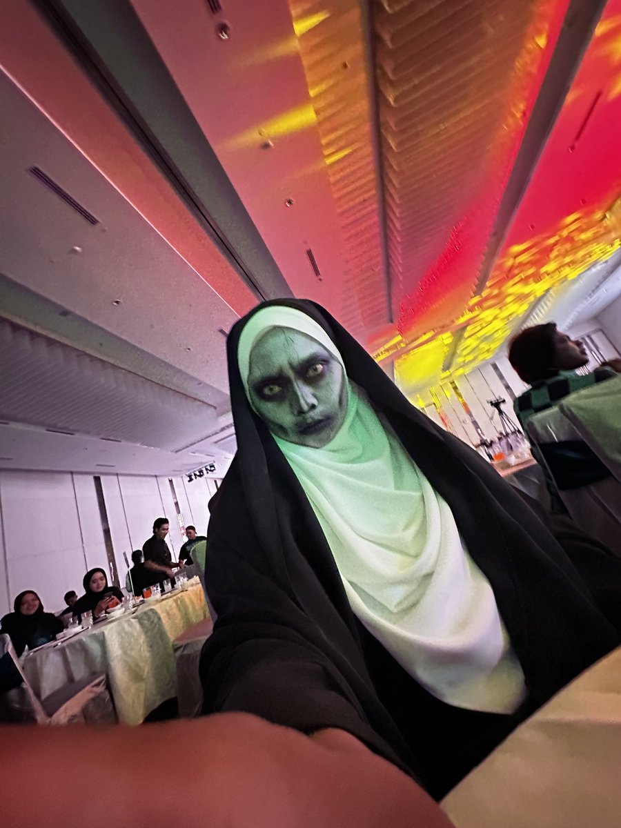 Syahirahyb's tweet photo. Annual dinner legoland malaysia 2025
Movie characters 🎬🫣✨
#legolandmalaysia
#thenun https://t.co/i6EO3n6iHq