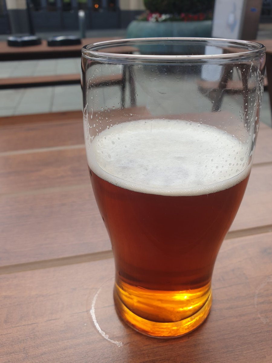 CapabilityBrow4's tweet image. Get it down quick before the flying ants get it