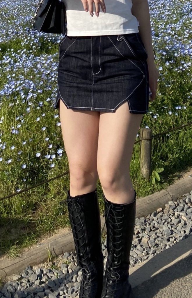 onyannano's tweet photo. (左)58kg                         (右)46kg 
12kg痩せたから同じ服で写真撮ってみた！
骨ウェだけど薬でここまで脚やせ出来たの凄い🥹 https://t.co/rgr7Xzlp9S