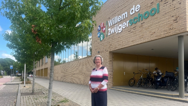 Afscheid juf De Vreugd -  weekbladdebrug.nl/l/27879