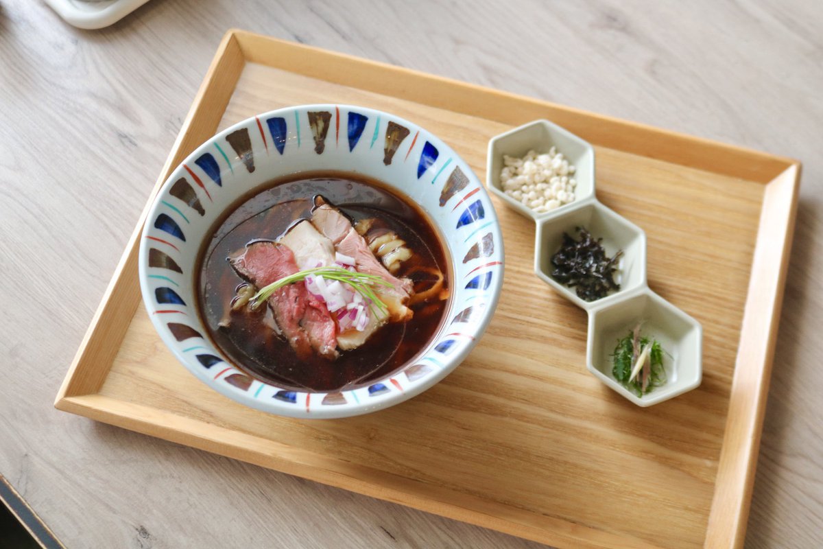 ebisoba_hiiro's tweet image. ◾︎レギュラー
◾︎超濃厚えびそば(曜日限定)
◾︎冷やしえびそば
◾︎ニボコン(数量限定)
ニボコン大人気で結構早い段階で売り切れになってしまいます🐟
来週以降は杯数増やせるよう調整します!!