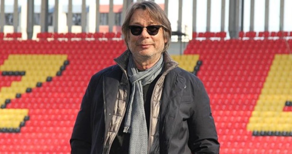 Türkiye'de Romulo'yu alabilecek kulüp yok.

Mehmet Sepil