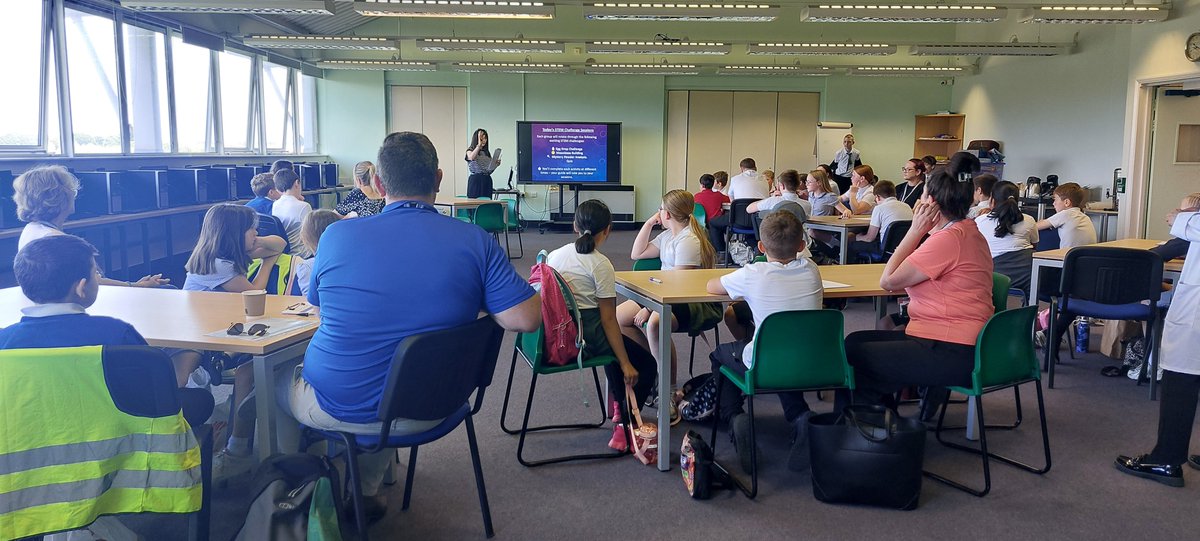 MosslandsSTEAM's tweet image. 2025 Mosslands Primary School STEM challenge is here. Are they ready for a full day of Science, problem solving, team work and hands on activities? We welcome St Josephs, Kingsway, Eastway, Riverside & Somerville primary school STEMettes to Mosslands & wish them all good luck.
