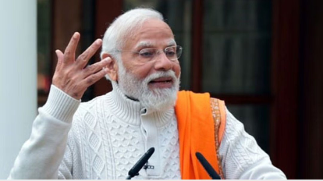✏️Name - <a href="/narendramodi/">Narendra Modi</a>
📝 Work - Giving Modi's guarantee during elections.
🎓Degree - Political Science 

Don't play hide and seek with the youth of the country with guarantees.

#Railway_Reform
#RAILWAY_JAWAB_DO
#RailwayReforms