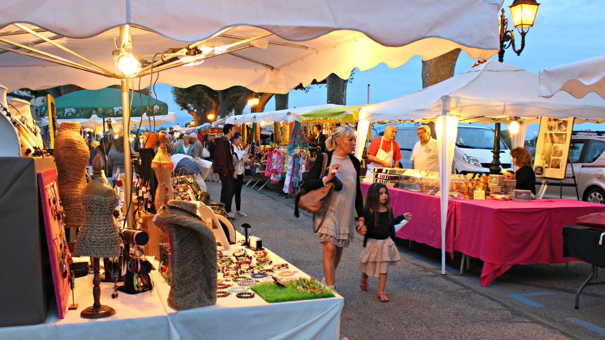 🌙✨Produits locaux et saveurs d’été… Les marchés nocturnes illuminent vos soirées à Tournon-sur-Rhône et dans les villages alentours  👉 ardeche-hermitage.com/fr/zoom-sur/le…

Artisanat &amp; gastronomie : l’occasion parfaite de flâner et de se régaler ! 🍷🧀🎶

<a href="/ARCHEAgglo/">ARCHE Agglo</a> <a href="/dromemanature/">Drôme C'est ma nature</a>