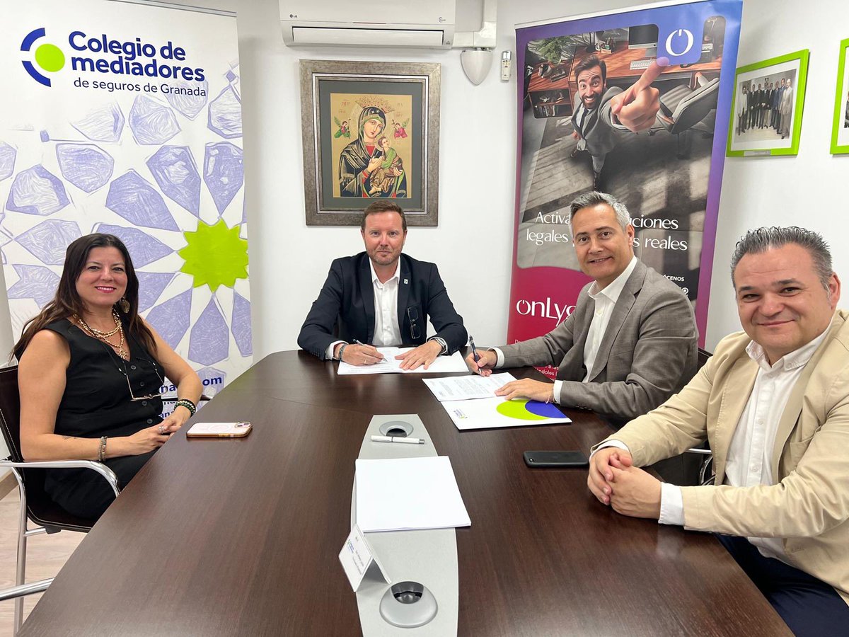 MediadorGranada's tweet photo. 🤝🏻 𝐄𝐥 𝐂𝐨𝐥𝐞𝐠𝐢𝐨 𝐝𝐞 𝐌𝐞𝐝𝐢𝐚𝐝𝐨𝐫𝐞𝐬 𝐝𝐞 𝐒𝐞𝐠𝐮𝐫𝐨𝐬 𝐝𝐞 𝐆𝐫𝐚𝐧𝐚𝐝𝐚 𝐲 @onlygal_ 𝐟𝐢𝐫𝐦𝐚𝐧 𝐮𝐧 𝐧𝐮𝐞𝐯𝐨 𝐚𝐜𝐮𝐞𝐫𝐝𝐨 𝐝𝐞 𝐜𝐨𝐥𝐚𝐛𝐨𝐫𝐚𝐜𝐢ó𝐧 𝐩𝐨𝐫 𝐮𝐧 𝐚ñ𝐨 𝐦á𝐬. https://t.co/B52GfbRdWF