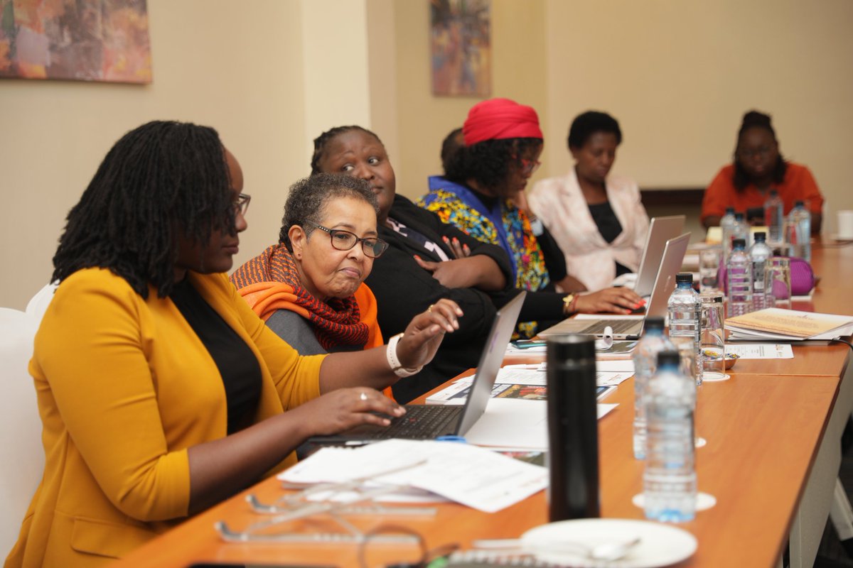 EqualityNow_AF's tweet photo. Happening now:
Together with @SOAWR and key stakeholders, we’re engaging in a critical dialogue on the Maputo Protocol reflecting on progress, identifying legal gaps, and building joint strategies to advance the rights of women and girls.
#WomensRights #EqualityNow #SOAWR https://t.co/BmPvv2bnHG
