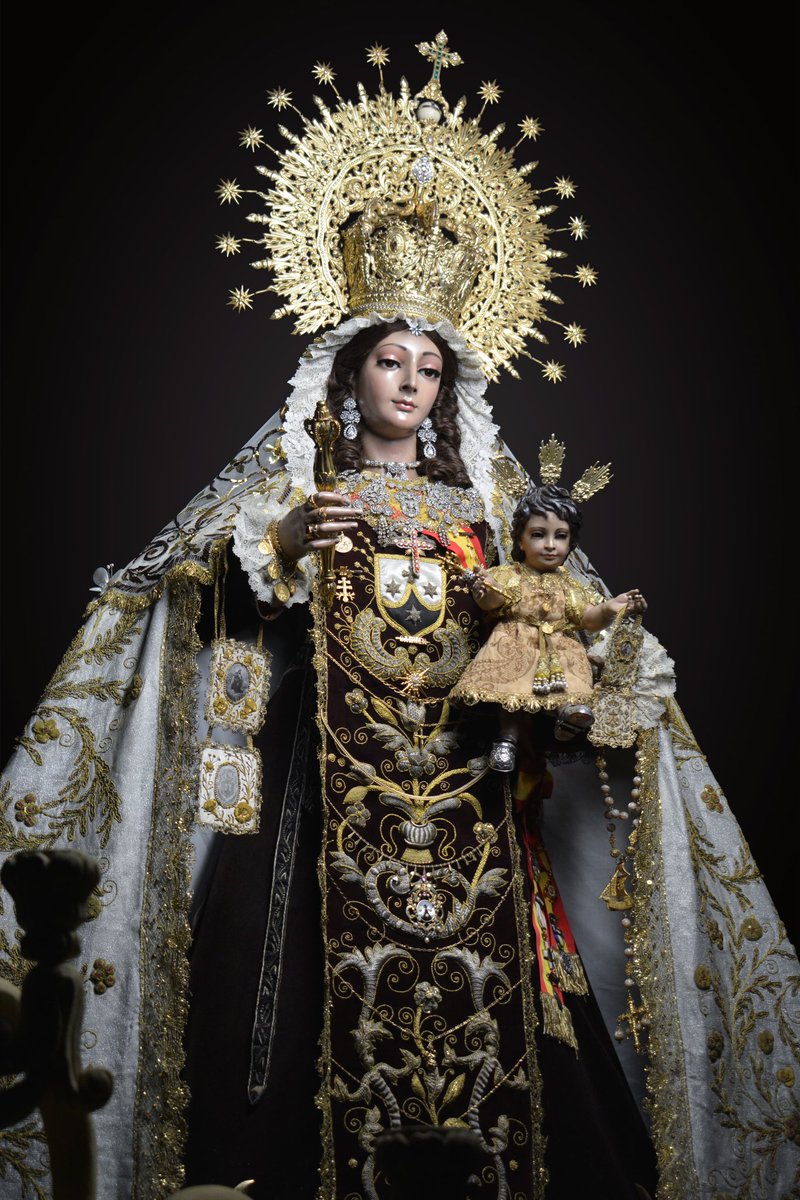 diazlora88's tweet photo. 𝑵𝒕𝒓𝒂. 𝑺𝒓𝒂. 𝒅𝒆𝒍 𝑪𝒂𝒓𝒎𝒆𝒏 𝒅𝒆 𝑺𝒂𝒏 𝑳𝒆𝒂𝒏𝒅𝒓𝒐 𝒗𝒆𝒔𝒕𝒊𝒅𝒂 𝒑𝒂𝒓𝒂 𝒍𝒂 𝒔𝒂𝒍𝒊𝒅𝒂 𝒑𝒓𝒐𝒄𝒆𝒔𝒊𝒐𝒏𝒂𝒍 𝟐𝟎𝟐𝟓.
Sevilla. https://t.co/HrrQp7lMtI