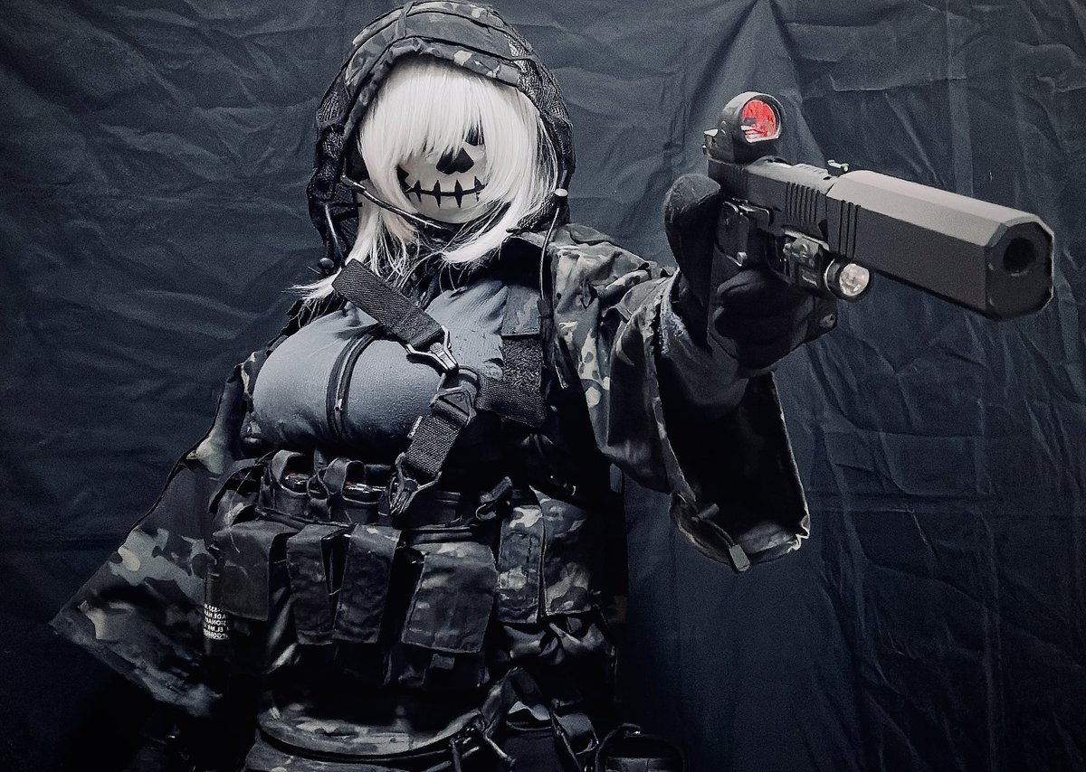 hanako様】COS ブラックサロペット 38