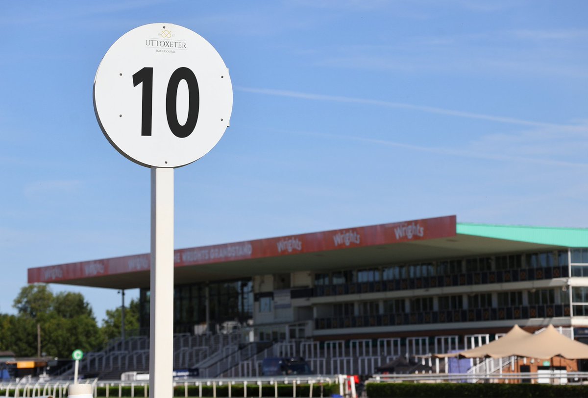 Preparations are well underway at <a href="/UttoxeterRaces/">Uttoxeter Racecourse</a> ahead of tonight's tenth annual Staffordshire Chambers Business Awards 🏆

Good luck to all of the businesses joining us this evening!