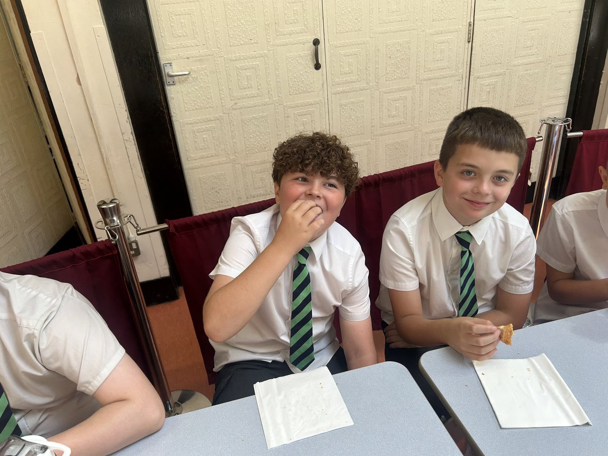 MrAbnett01's tweet image. Tasting croissants this morning! 🥐@PoppyfieldSch