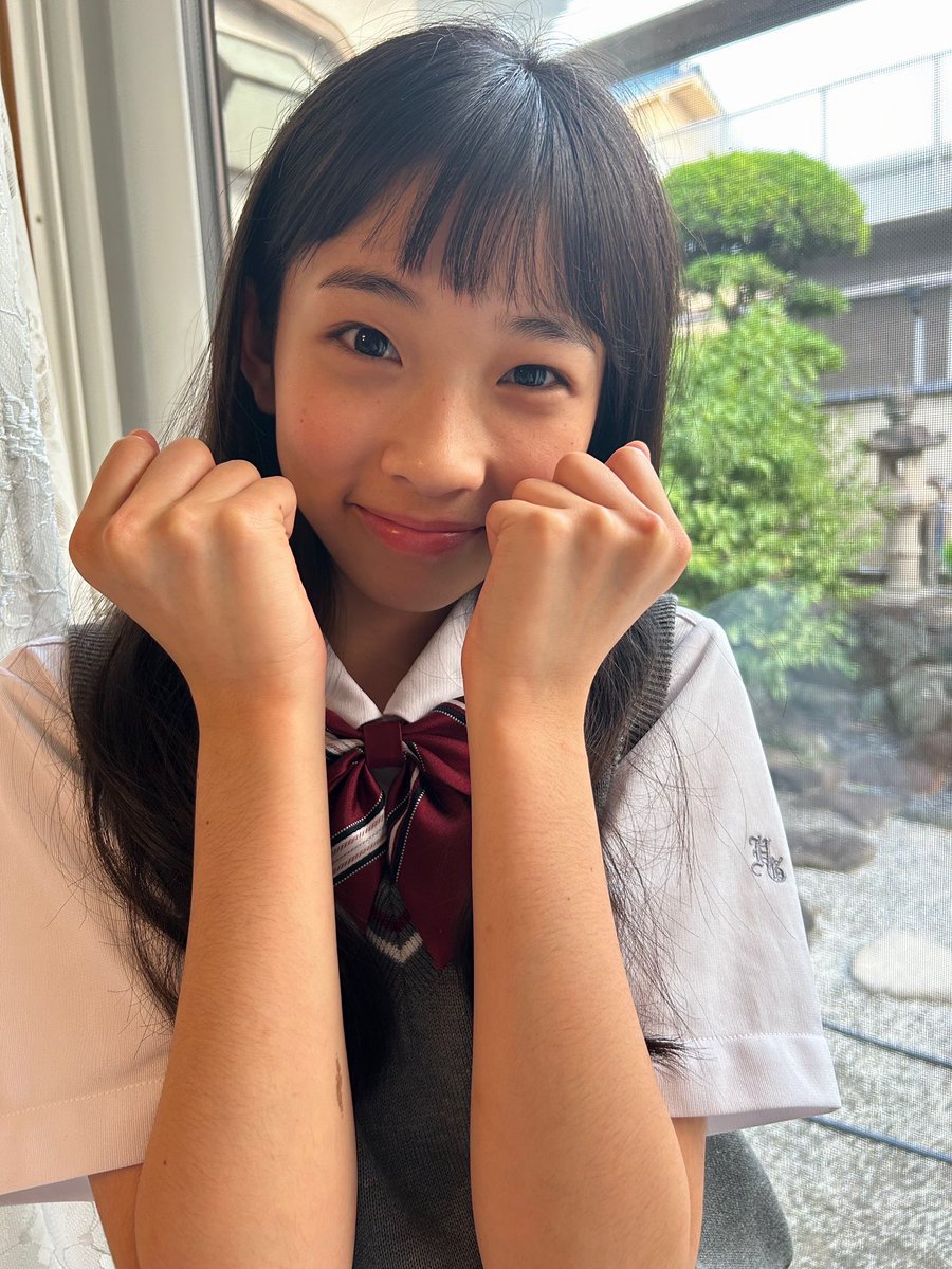 A_chan_Ayano_'s tweet image. 中一ミスコン第3審査始まりました！
⚠️この投票をリポスト🔁して下さい❤️
リポスト数が多いとファイナリストに近づけます！皆様21日21時まで宜しくお願い致します❣️
#中一ミスコン