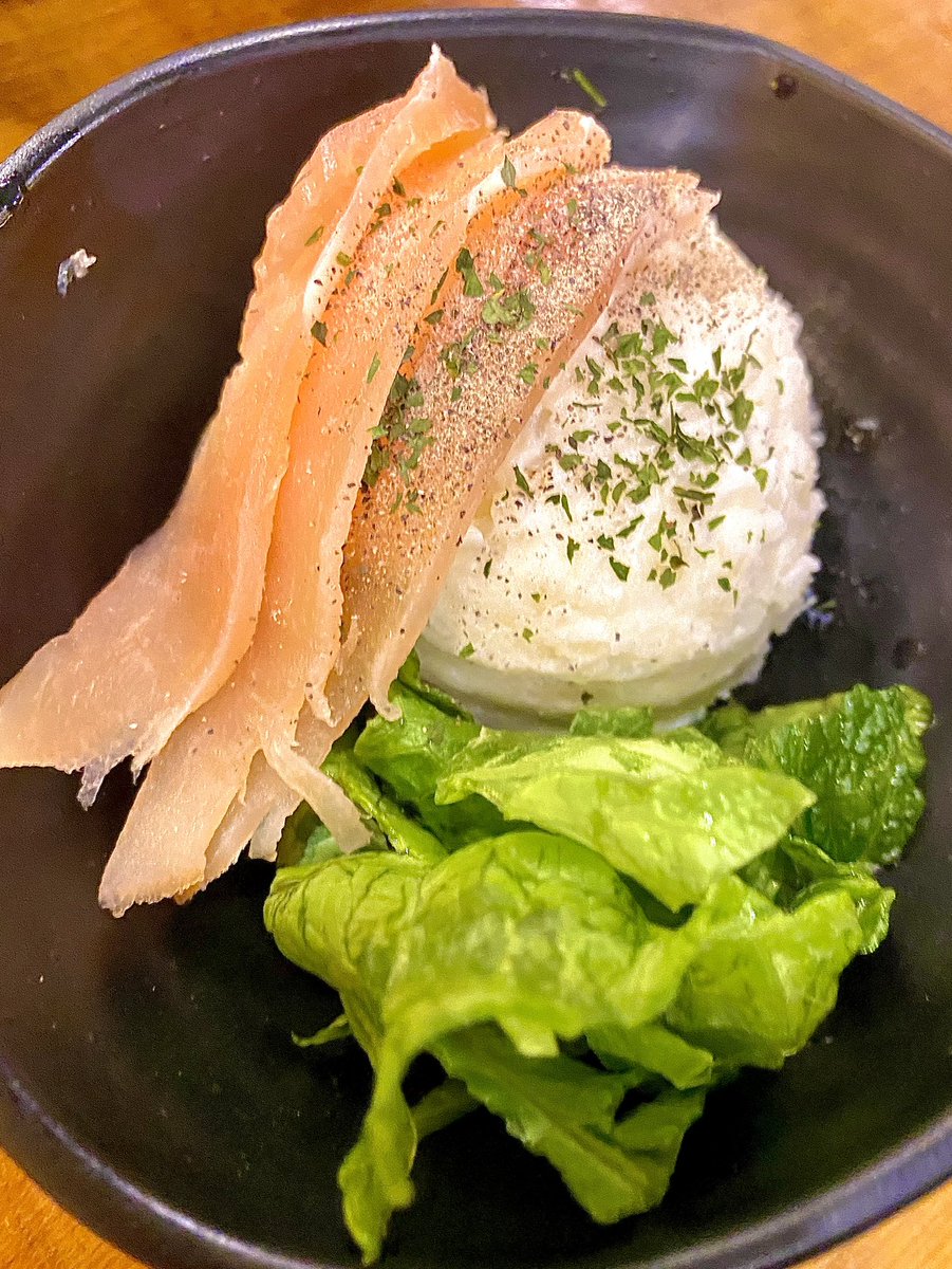 sTTeqwLErdRvFg5's tweet image. 木曜日🌳ご褒美ターイム🍺