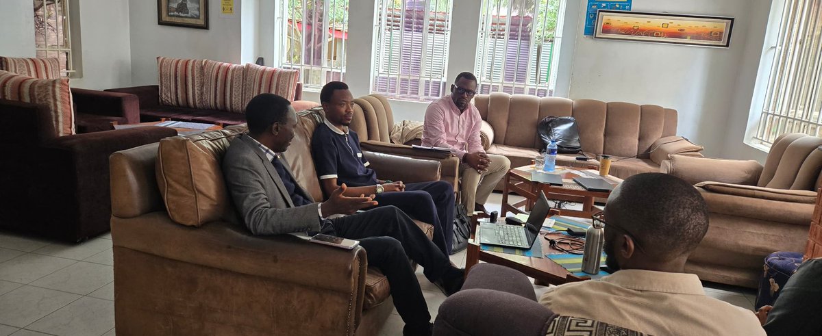 GVB à Nairobi  
Du 6 au 12 juillet, notre équipe est en mission aux côtés du WEEE Centre pour renforcer notre partenariat autour du recyclage des déchets électroniques ♻️.  
Ateliers, formations et échanges d’expertise sont au programme.