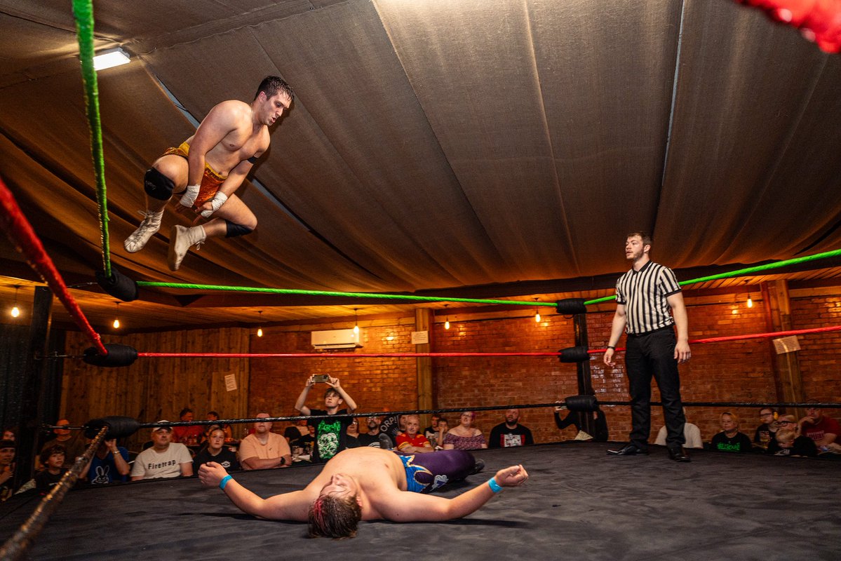 Peter_Sedohr's tweet image. Last @FutrWrestling show. Different show same result, being there to raise the hand of Zanda Zulu, and annoying Lilith …. 📸 @MarkKidsley