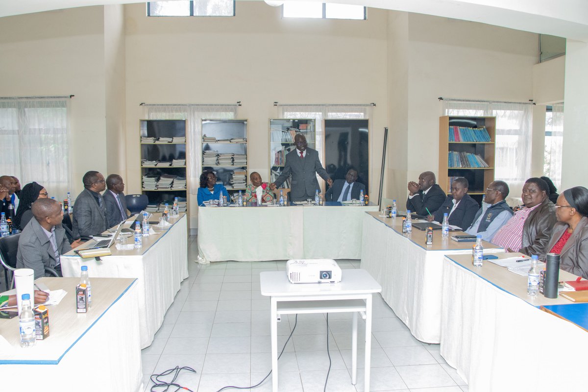 Yesterday, KEMI proudly hosted a successful Corporate Social Responsibility event at Riara Springs Girls High School. The event was officially opened by our CEO, Dr. Maurice Odondo, who reaffirmed KEMI’s dedication to empowering learners and supporting education across Kenya.