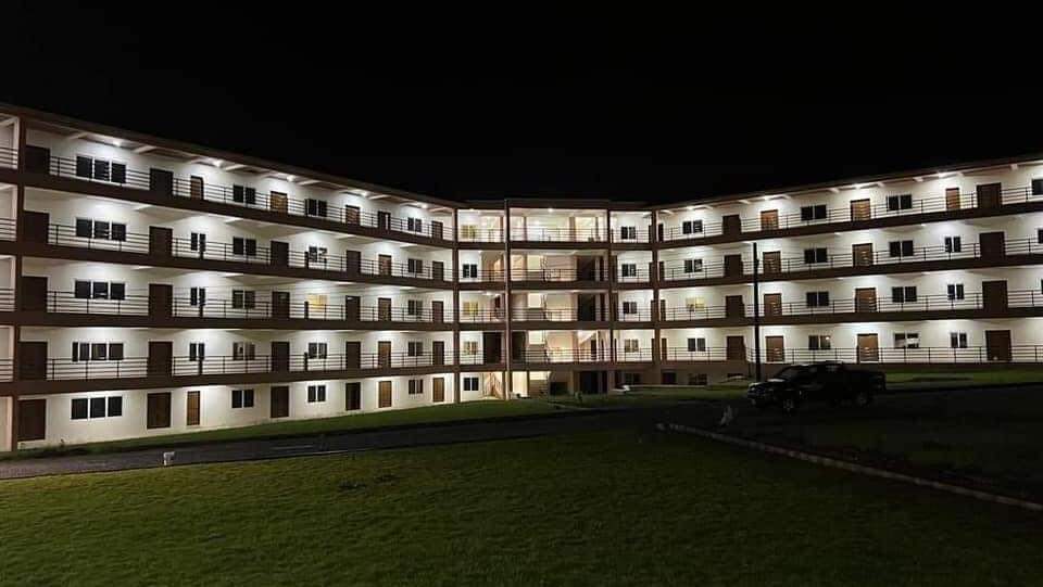 MTwumz_'s tweet image. Nigerians, look away, this is Senior High School in Ghana.
Abomosu STEM.