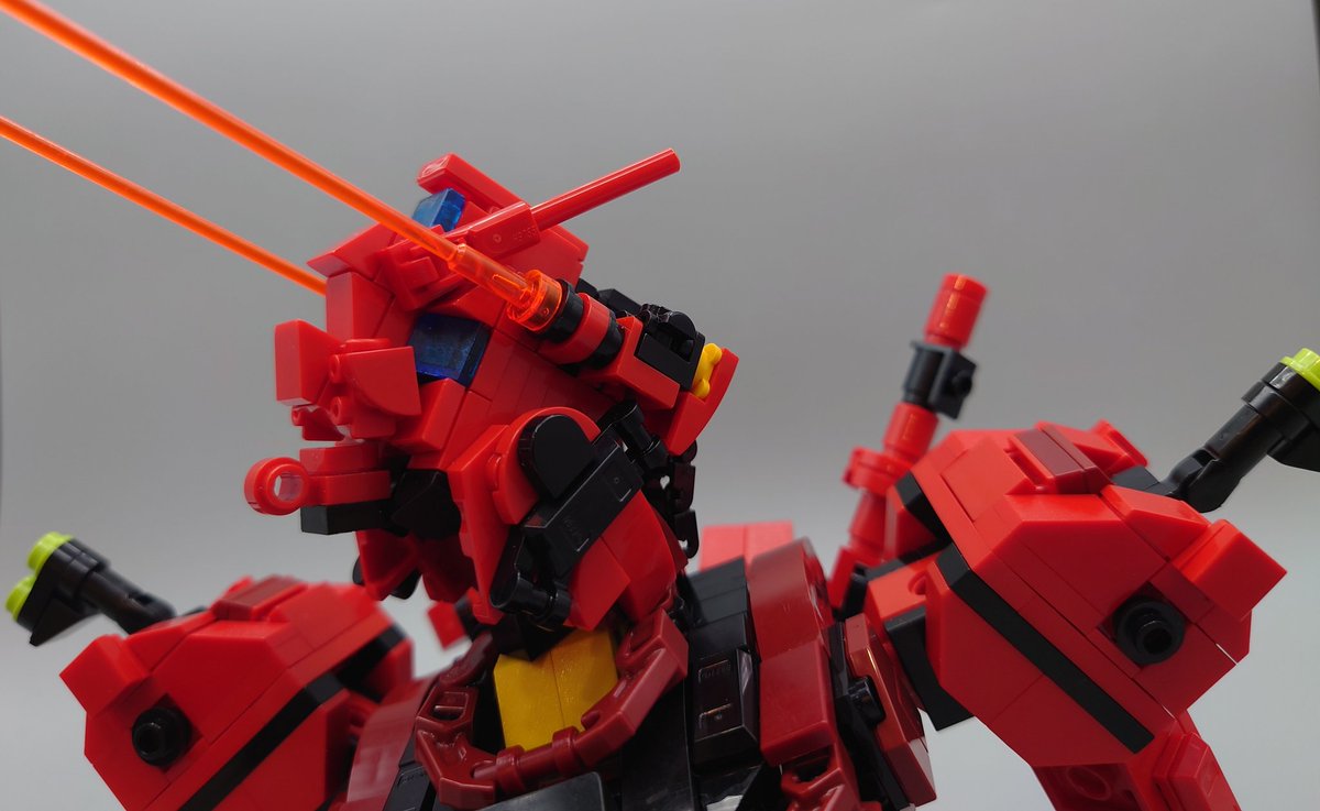 block_hakase's tweet image. 自分主催の「さいたまブロックパーティー」に向けて赤いガンダムをブラッシュアップ
シールド、頭部可動ギミック、最終回にやっと出できたコアファイターを追加しました
#赤いガンダム #ガンダム
#ガンダムジークアクス
#gquuuuuux #gquuuuuux最終回
#シャア専用
#ブロックパーティ
#さいたま市