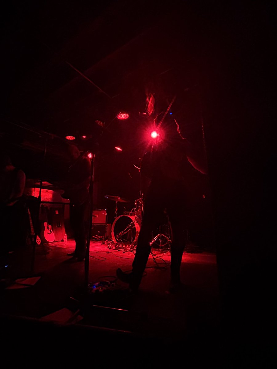 hailseey's tweet photo. freaking amazing concert https://t.co/LTEZ1XOOj5